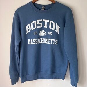 Gildan Boston Graphic Crewneck Sweater - Blue Unisex Small